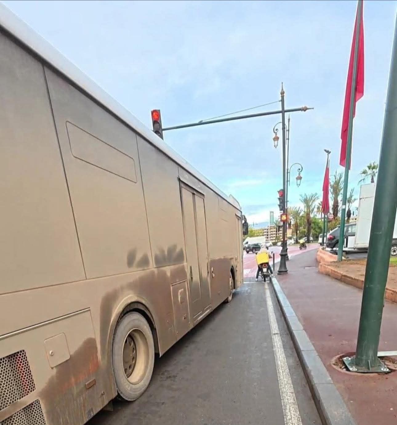 حافلات مراكش الجديدة بين الأمطار والأتربة… أول اختبار للأسطول الحديث