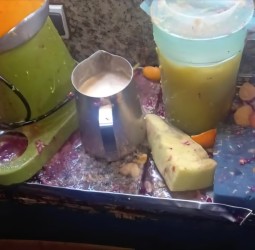 كان 2025 يطرق أبواب مراكش… مقصّ المراقبة الصحية يتحرك بقوة في جامع الفنا