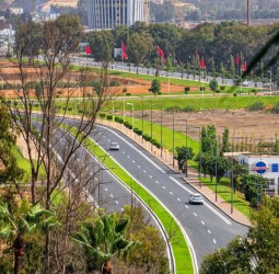 بين الرباط ومراكش… الاولى ربحت الرهان… والثانية ما زالت تنتظر