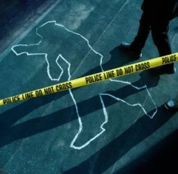 جريمة قتل تهز سيدي يوسف بن علي.. وفاة شاب وإصابة آخر في حالة حرجة