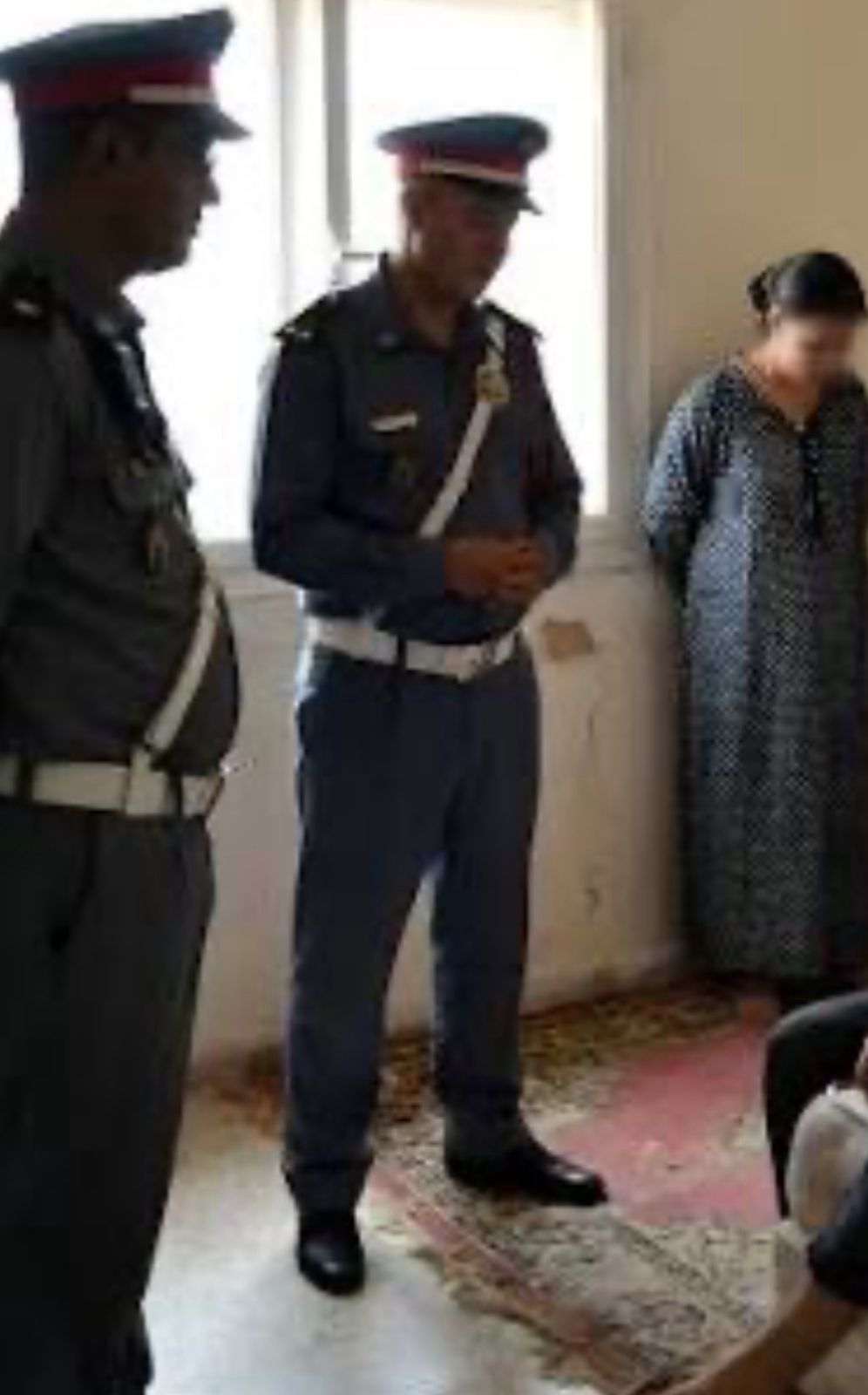 الدرك الملكي  يوقف موظفة أمن في قضية "خيانة زوجية"