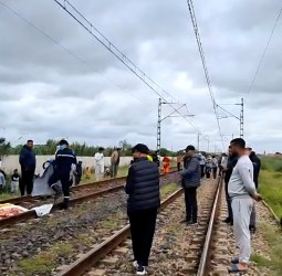 سيدي سليمان: حادث قطار مأساوي ينهي حياة شاب ويستنفِر السلطات