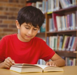 *من أعالي الحوز إلى منصة التتويج: القراءة تصنع بطلاً صغيراً*