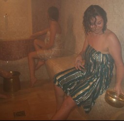 تفاصيل تصوير نساء بحمام بالمحاميد مراكش … تحليل اجتماعي ونفسي