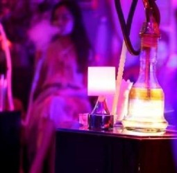 مقاهي الشيشا بمراكش: بين قرارات الإغلاق وعودة النشاط… من يراقب من؟