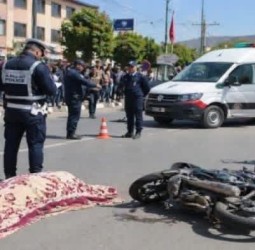 الخميسات: اعتقال ابنة فنانة شعبية بعد حادثة سير مميتة خلفت قتيلة وجريح