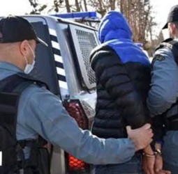 توقيف 6 أشخاص وحجز مشروبات كحولية إثر مداهمة فيلا مشبوهة بتاسلطانت