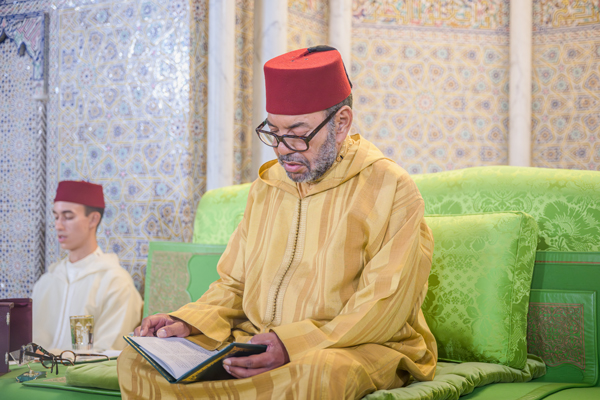 أمير المؤمنين الملك محمد السادس يترأس إحياء ذكرى المولد النبوي الشريف بالقصر الملكي بالرباط