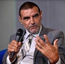 جدل "الأمية النبوية": بين حرية التعبير وضوابط المقدسات الدينية