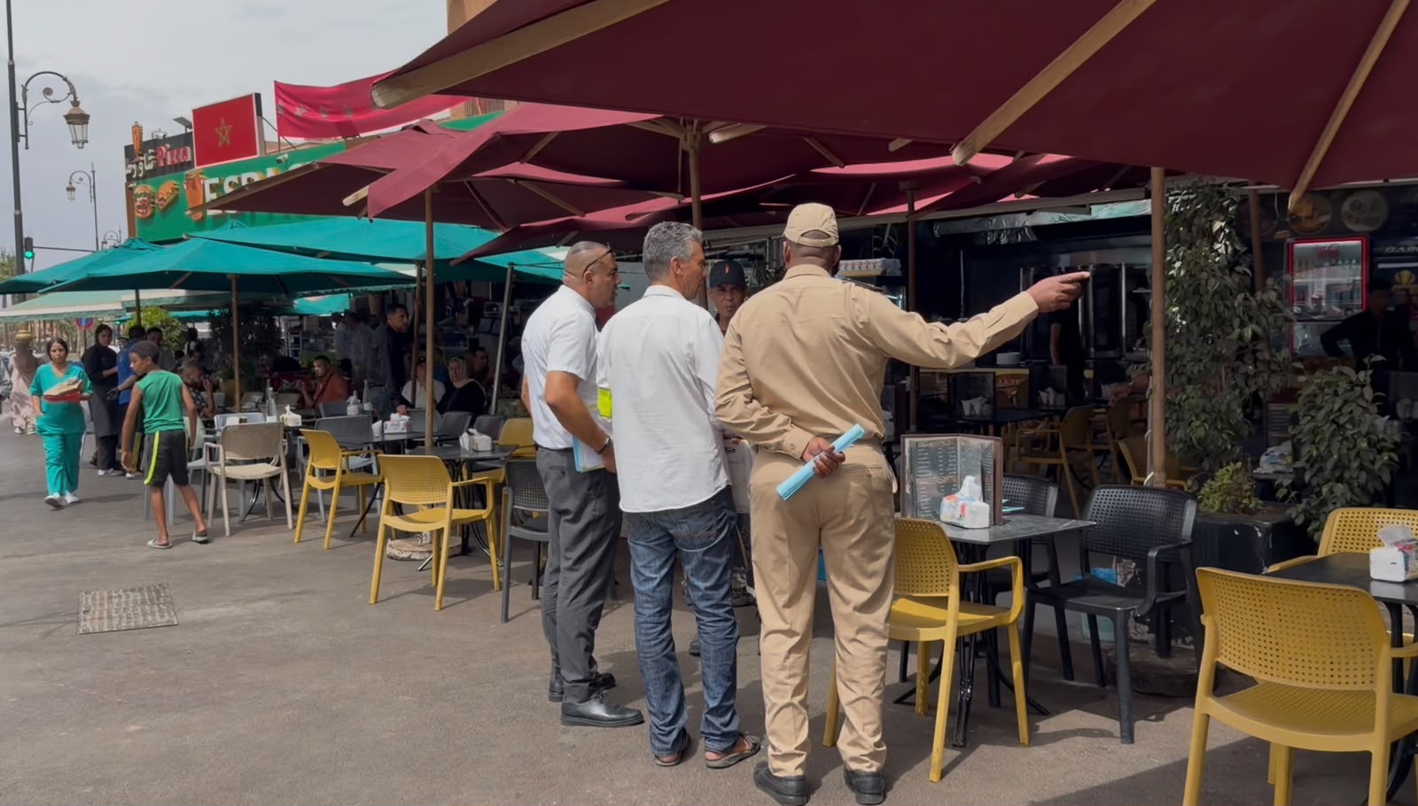 مراكش: مداهمة "سناك" بشارع علال الفاسي تسفر عن حجز 50 كلغ من اللحوم المشبوهة وكشف مطبخ سري