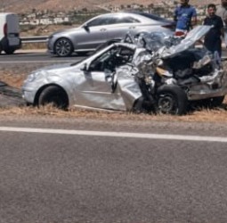 مأساة على الطريق السيار بين بن جرير ومراكش: وفاة طفل وإصابة آخرين في اصطدام مروع