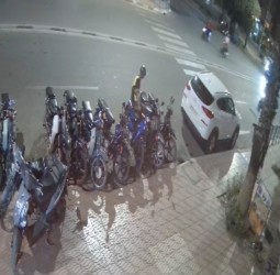 يقظة المواطنين بجليز تحبط محاولة سرقة دراجة نارية