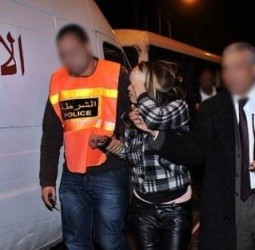 فاس.. توقيف زوجة للاشتباه في تورطها في مقتل زوجها داخل منزل الأسرة