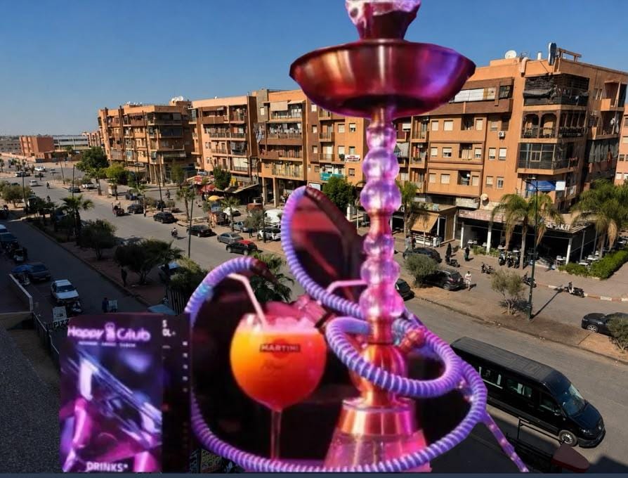 زحف مقاهي الشيشة بأبواب مراكش: حين يفقد السكن الراقي هدوءه