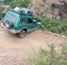 ماذا يحدث بطريق دوار تغزوت؟.. حادثة سير بإميلمايس تعيد مطالب الساكنة إلى الواجهة