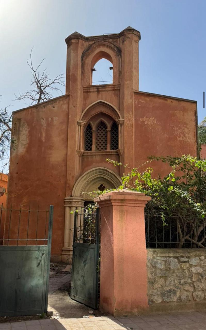 كنيسة "جليز" المهجورة بمراكش: من دار للعبادة إلى "بؤرة سوداء" تؤرق الساكنة
