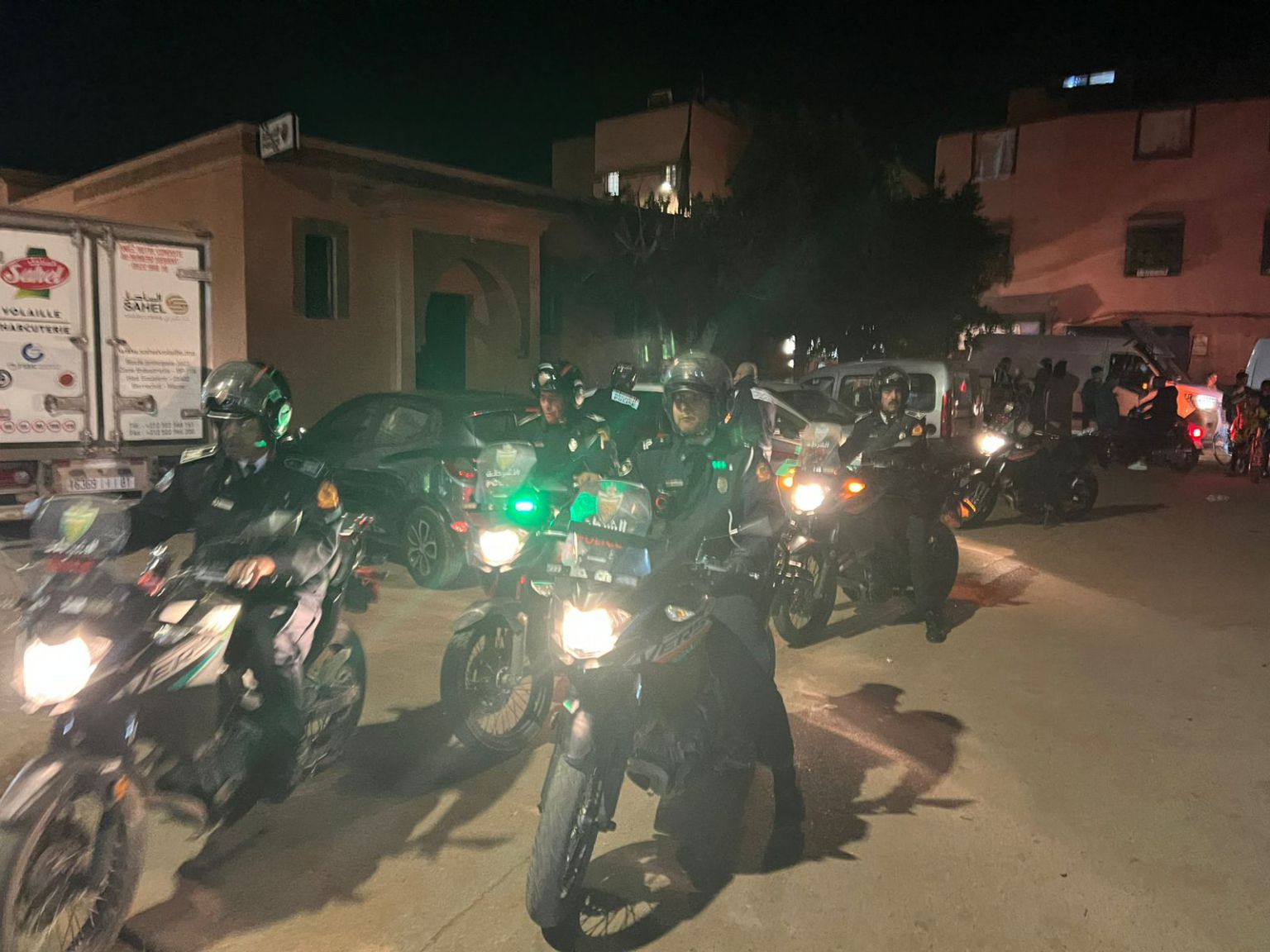 استنفار أمني بمراكش.. مواجهات عنيفة بـدوارالكدية"  بين أفارقة وشباب الحي لتنتهي باعتقالات