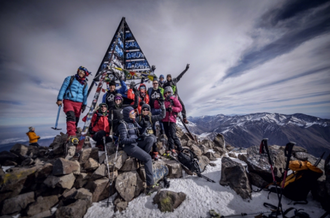 قرار "تغيير فئة" المرشدين السياحيين يثير القلق بالحوز.. وشويوخ يدعو لمقاربة تشاركية تحمي السياحة الجبلية