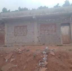 أوكايمدن: مشاريع متعثرة تثير غضب ساكنة "أيت واحسون".. هدر للمال العام وتعليم في "مهب الريح"