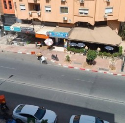 جماعة مراكش تبدأ سحب تراخيص الاحتلال المؤقت للملك العام بشارع يعقوب المنصور