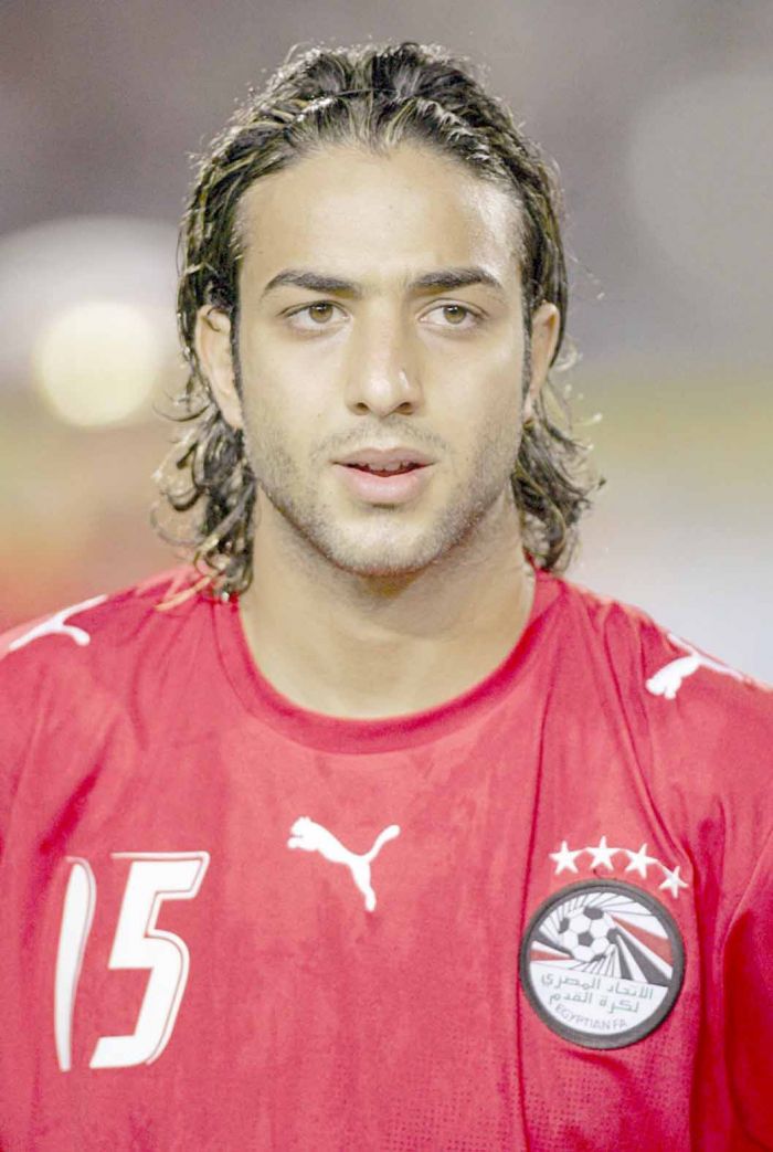 من صالونات الحلاقة إلى "تويتر": ميدو يصف جماهير المغرب بـ "الإرهــ~ـاب" لتغطية عيوب إعلامه!