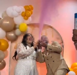 حين يُستعرض الذهب وتغرق البيوت… مفارقة فاضحة في زمن الفيضانات