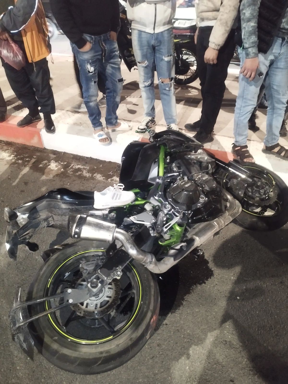 حادثة سير مروعة تنهي حياة شاب وتُرسل آخرين للمستعجلات بمراكش