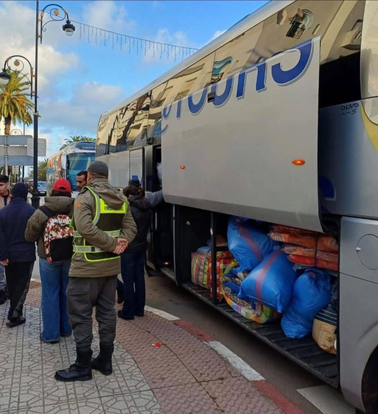 العرائش تستعيد نبضها: طلائع "العائدين" ترسم لوحة الأمل بعد انحسار الفيضانات