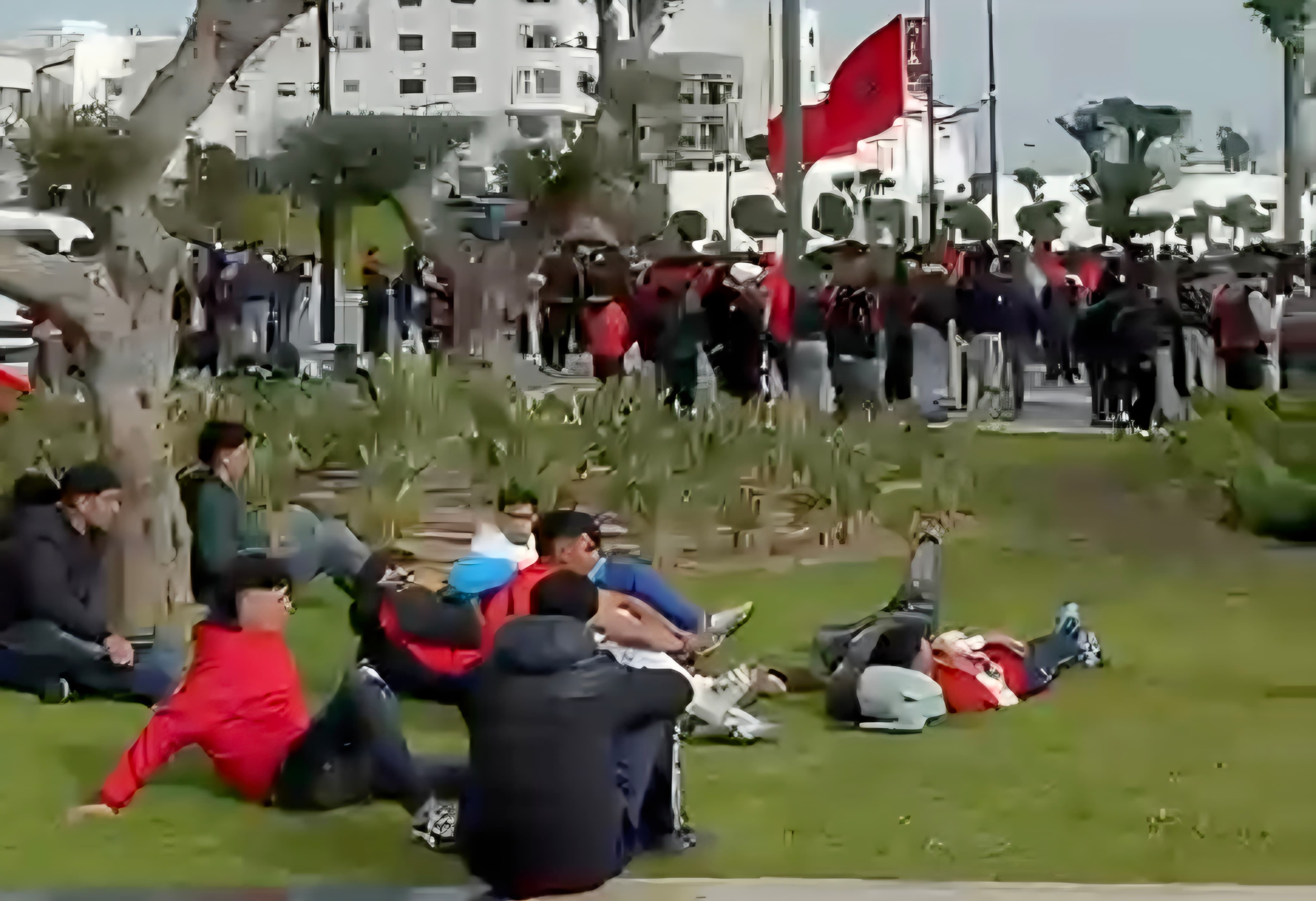 ملعب عالمي… وتنظيم كارثي يترك الجماهير خلف الأسوار في طنجة