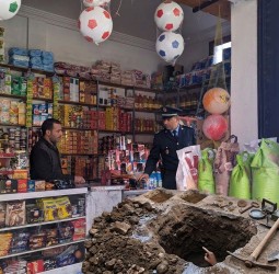 "مول حانوت" بمراكش حفر حفرة بدكانه بحثاً عن الكنز.. وهذا هو مصيره