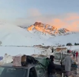 أوكايمدن.. من "أيقونة" عالمية للتزلج إلى ما يشبه "سوقاً أسبوعياً"!