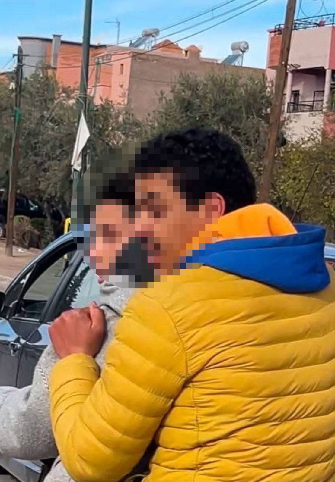 استنفار أمني بعد سطو لصين ب "أبواب جليز" على حقيبة بداخلها 2 مليون سنتيم وهاتف "آيفون 17"