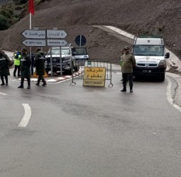 الطريق إلى أوكايمدن خارج الخدمة مؤقتاً وتحذيرات مشددة للسائقين