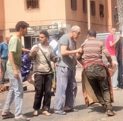 المحاميد.. نفايات محلات السمك تشوه المجمع السكني "الضحى" والساكنة تستنجد بالسلطات