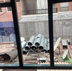"عمارة جواهر" بشارع علال الفاسي تحت رحمة التشوه البصري.. وهل أعين ملحقة "إيسيل" في دار غفلون؟