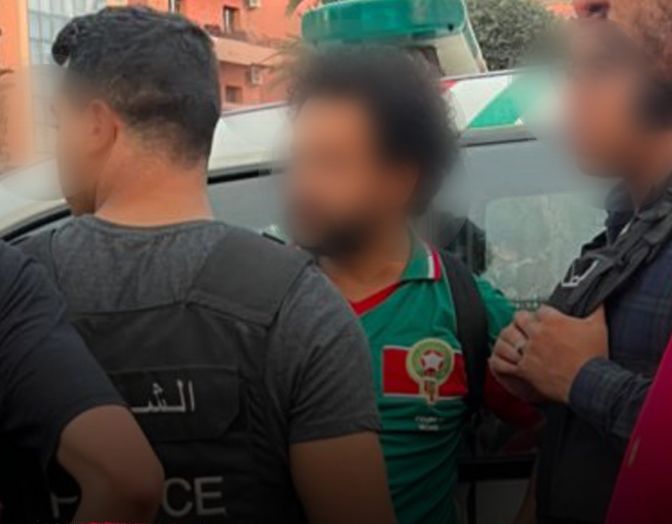 مِهنٌ تحمي أسرارها وصحافةٌ تشنق أبناءها.. عندما تتحول الأقلام الزميلة إلى مقاصل رقمية.