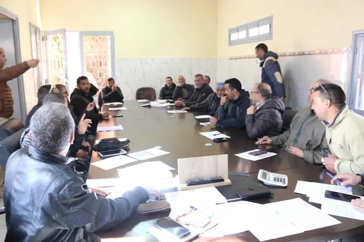 المجلس الجماعي لأسني يصادق على ملاحظات الساكنة بخصوص مشروع التهيئة الحضرية ويلغي مقرر اتفاقية تسيير الملعب الرياضي