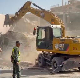 حملة هدم واسعة للبناء غير القانوني بشارع الأمير مولاي عبد الله في مراكش