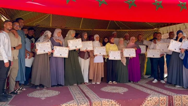 في غمرة احتفالات عيد العرش.. دار الطالب والطالبة بأوكايمدن تكرم النخبة من تلاميذها المتفوقين