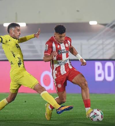 الكوكب المراكشي يتعادل مع المغرب الفاسي ويضمن بقائه في قسم الصفوة
