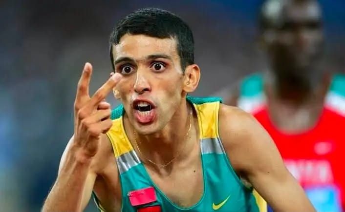 بعد 27 عامًا.. جوش كير ينهي هيمنة هشام الكروج على الرقم القياسي العالمي للميل