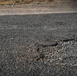 الحوز:الطريق بين تحناوت ولالة تكركوست.. إلى متى الانتظار؟ الترقيع ليس حلاً!
