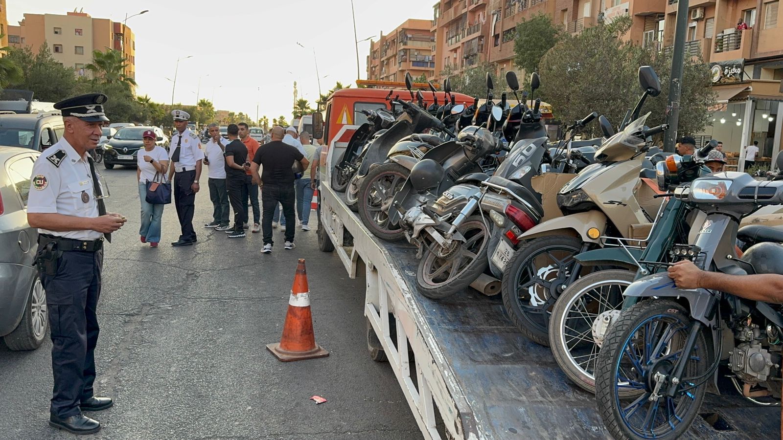 أمن مراكش يضرب بيد من حديد.. حملة واسعة ضد "السياقة البهلوانية" بمنطقة المنارة