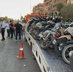 أمن مراكش يضرب بيد من حديد.. حملة واسعة ضد "السياقة البهلوانية" بمنطقة المنارة