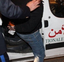 مراكش: الدائرة الأمنية 25 تطيح بمروج "شيرا" متلبساً بحي الفخارة
