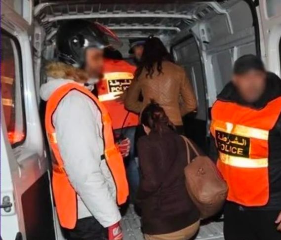 الأمن يفكك شبكة للدعارة بالداخلة ويوقف تسعة أشخاص بينهم سبع نساء