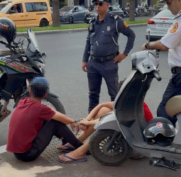 مراكش.. فرقة الدراجين تحبط محاولة التخلص من الشيرا وتوقف شخصين بعد رصدهما في سياقة استعراضية