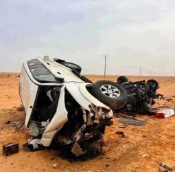 فاجعة طرقية فجر اليوم.. قتيل وجرحى في حادثة سير مروعة بين العيون وبوجدور