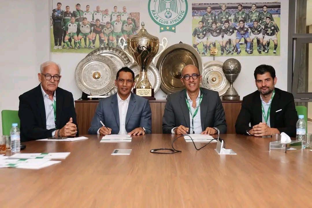 رسمياً.. من سيخلف فاضلو وسوماكال بعد سقوط الرجاء أمام الكوكب؟