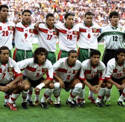 ثلاثية سكوتلندا 1998: حين خسر المغرب التأهل وكسب احترام العالم.. هل يثأر جيل 2026 للتاريخ